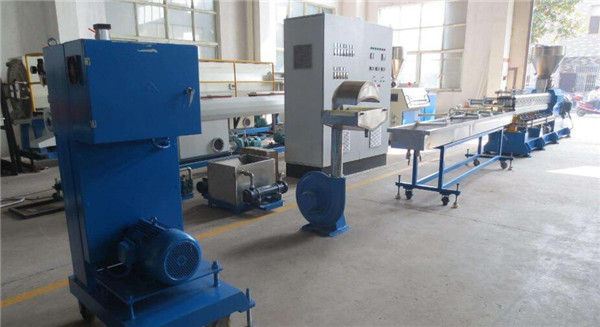 廢舊塑料回收造粒生產線的特點